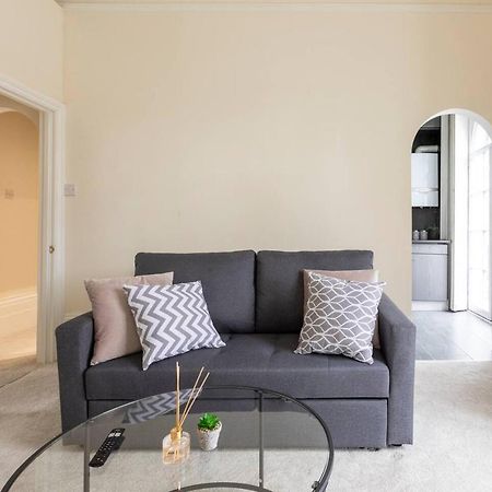 Апартаменты Cozy Flat In The Heart Of Лондон Экстерьер фото