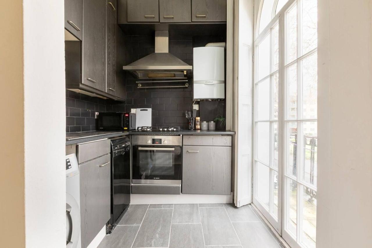 Апартаменты Cozy Flat In The Heart Of Лондон Экстерьер фото